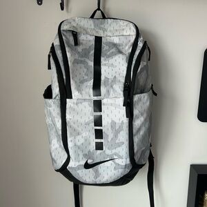 Nike Men's White and Black Camo Backpack